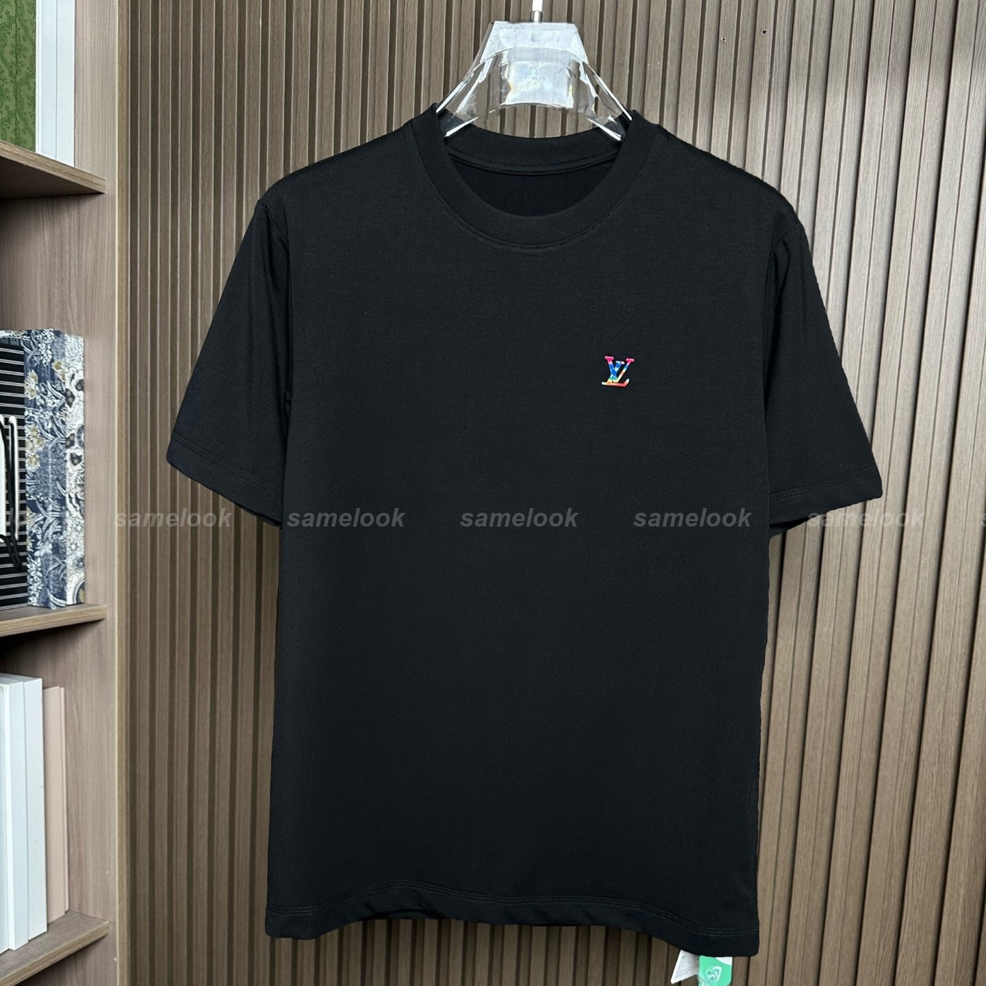 루이비통 쇼트 슬리브드 크루넥 위드 티셔츠